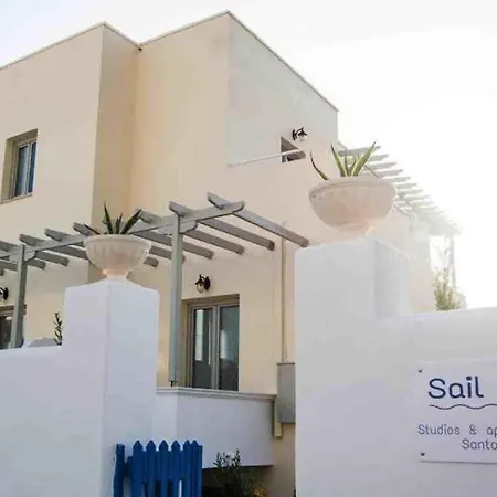 Sail (adults Only) 2* Kamari (Santorini)